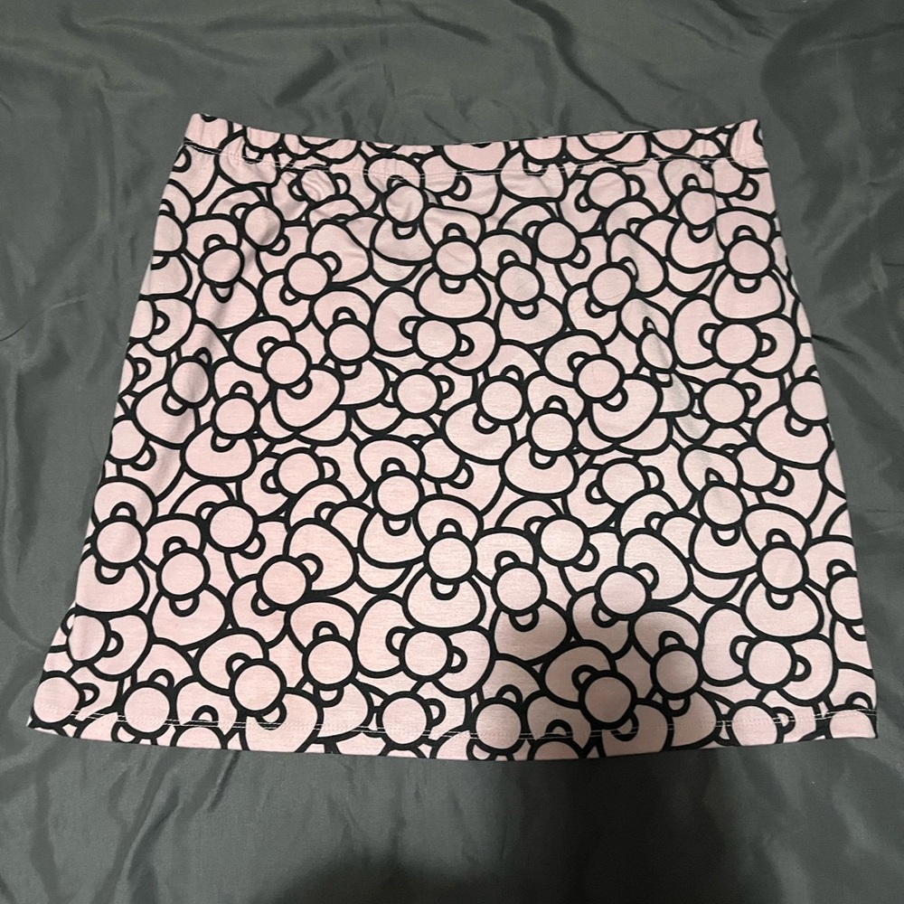 Cute pink and black hello kitty bow mini Skirt